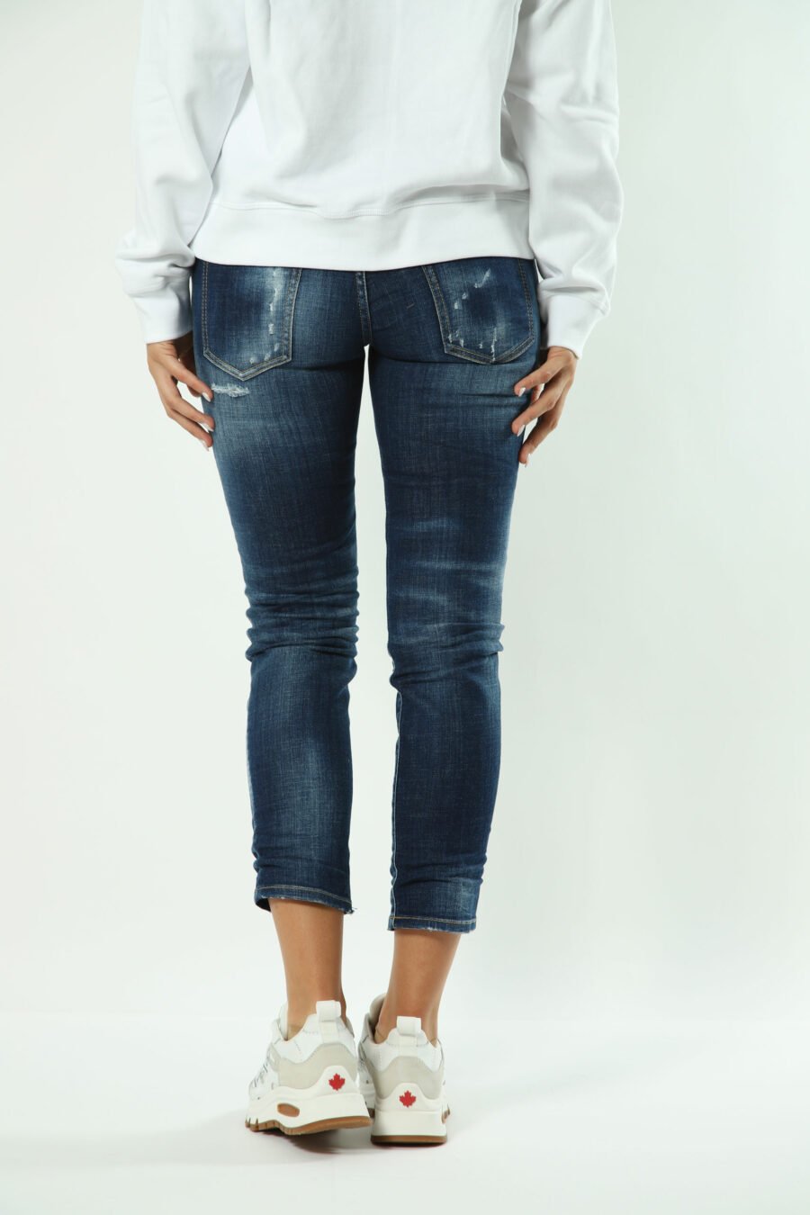 Blue "jennifer cropped jean" trousers with half-rips - Photos 1613