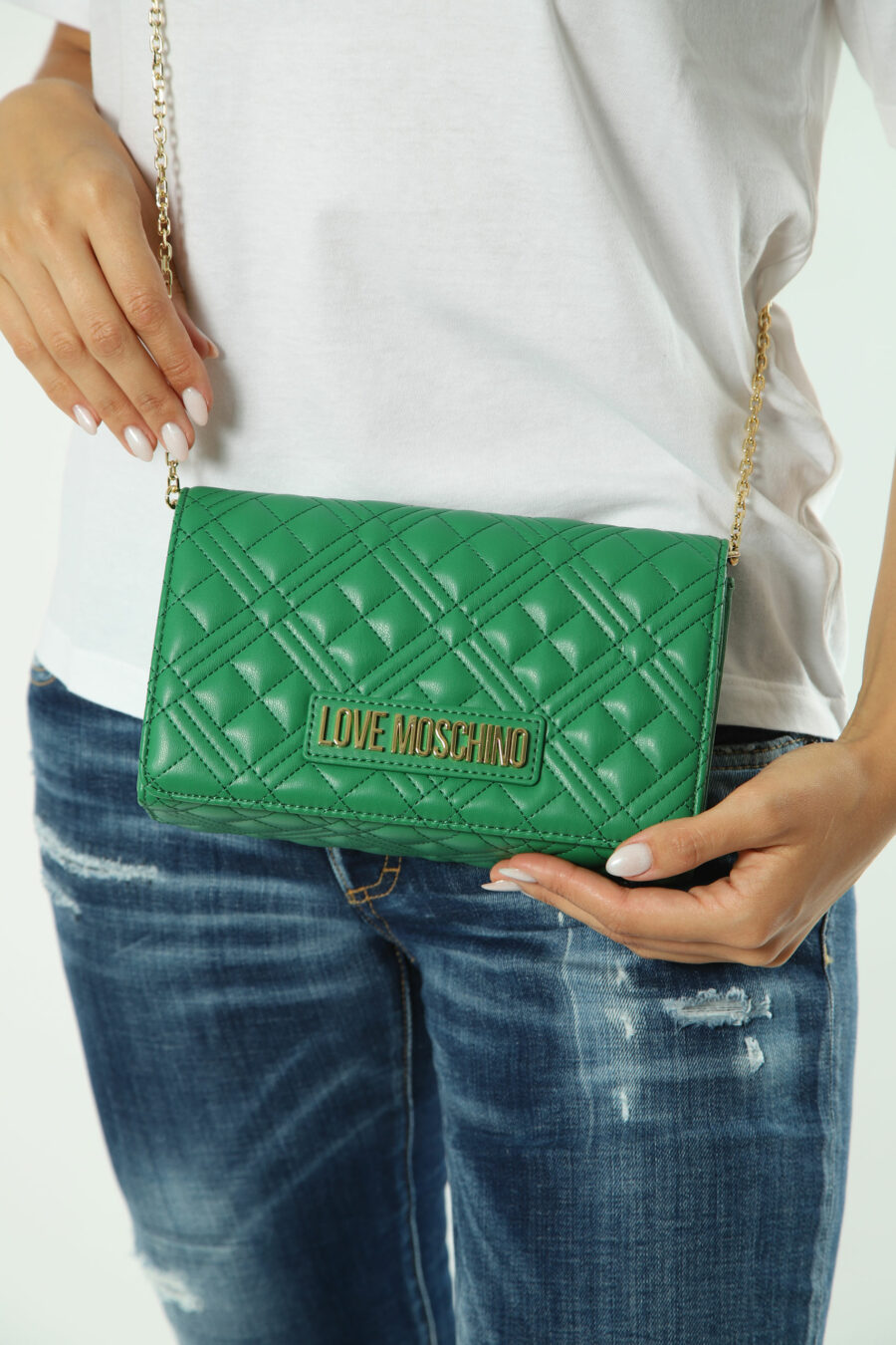 Green quilted shoulder bag with chain and "lettering" logo - Photos 1622