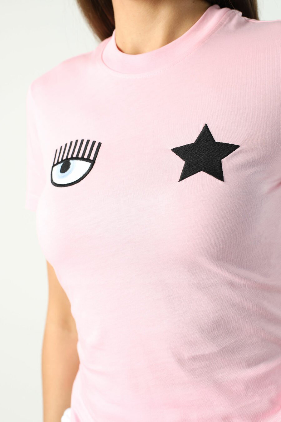 T-shirt cor-de-rosa com olho e estrela - Fotos 2697