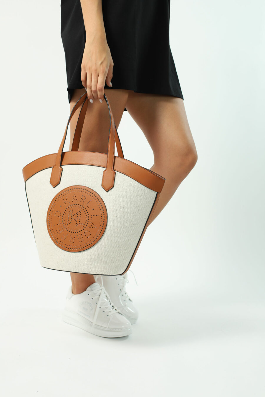 Tote bag white with brown and "k/tulip" logo - Photos 2833
