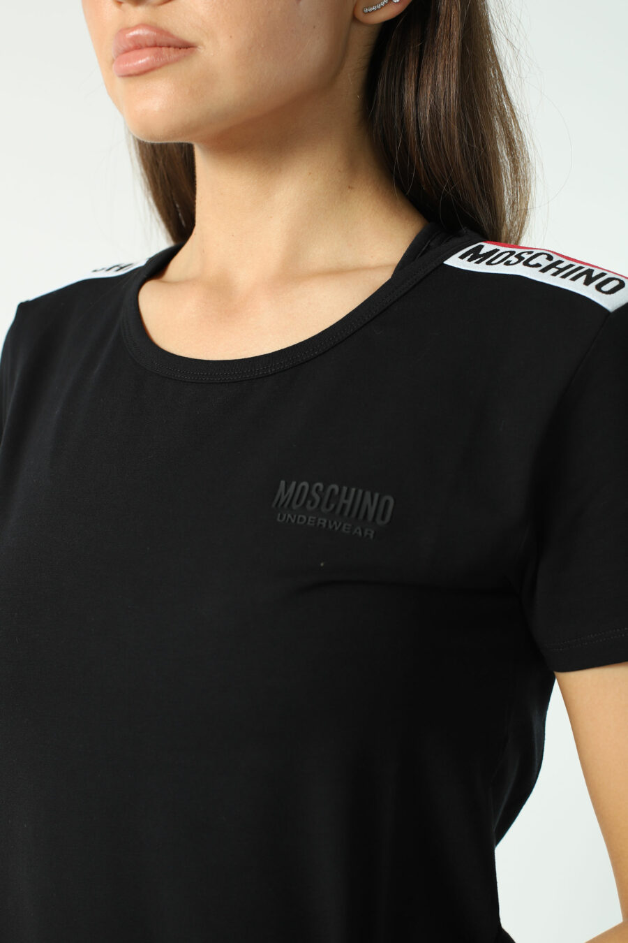 Black slim fit T-shirt with logo tape on shoulders - Photos 2902
