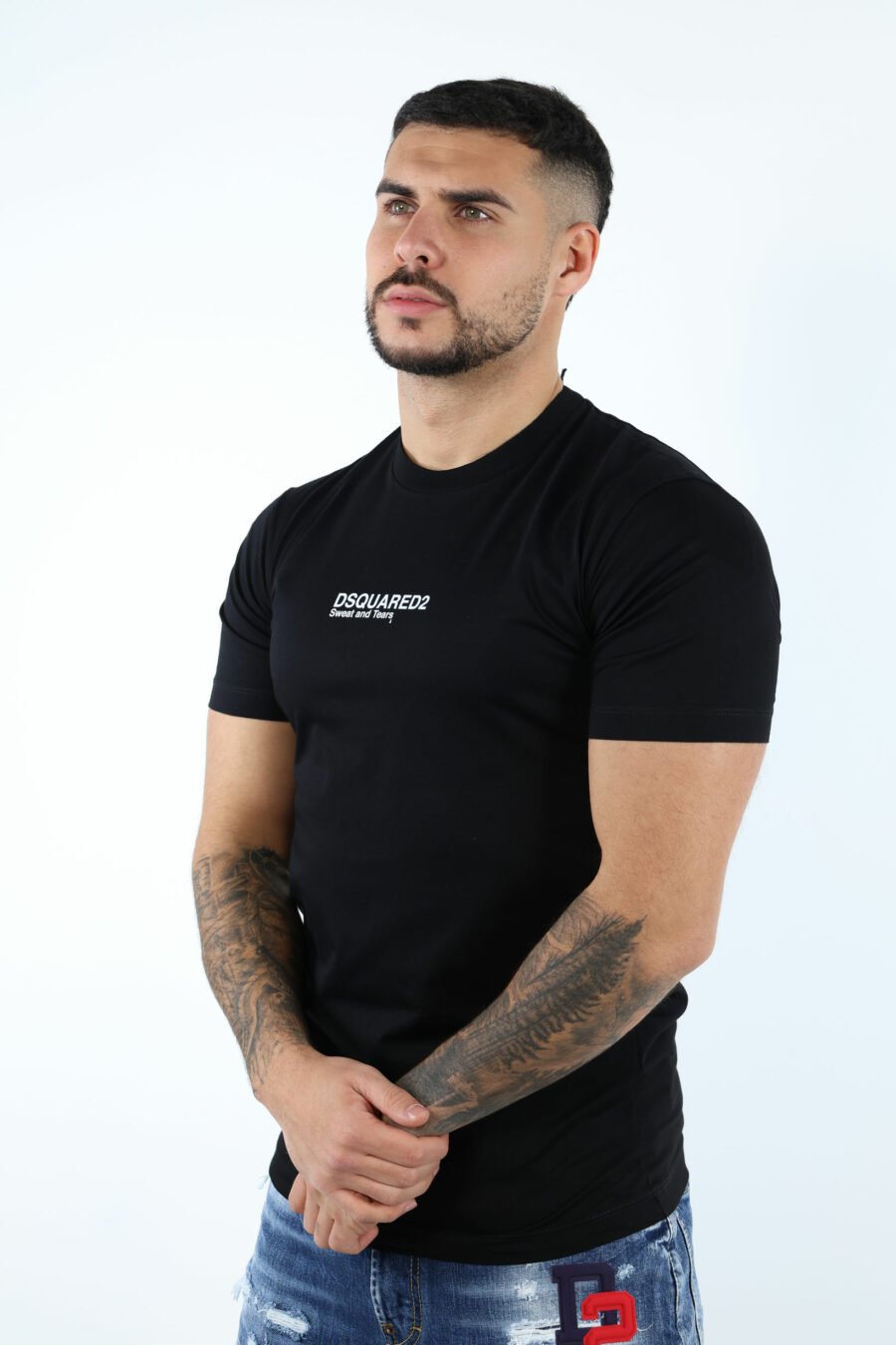 T-shirt noir avec mini-logo centré - 106867