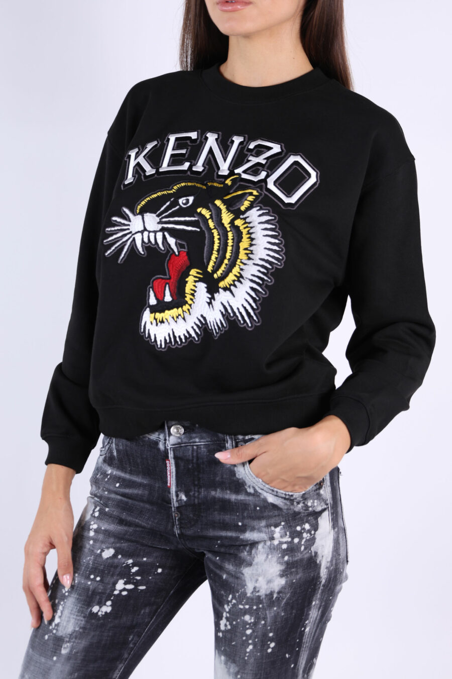 Black sweatshirt with embroidered "tiger" logo - 361223054662201660