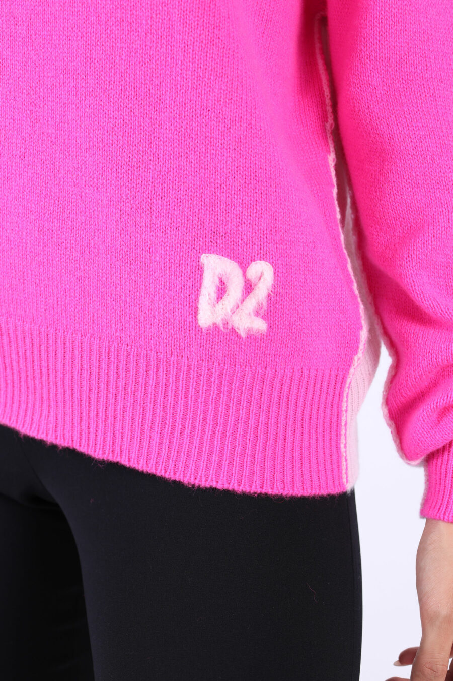 Fuchsiafarbener Pullover mit Mini-Logo "D2" - 361223054662202102