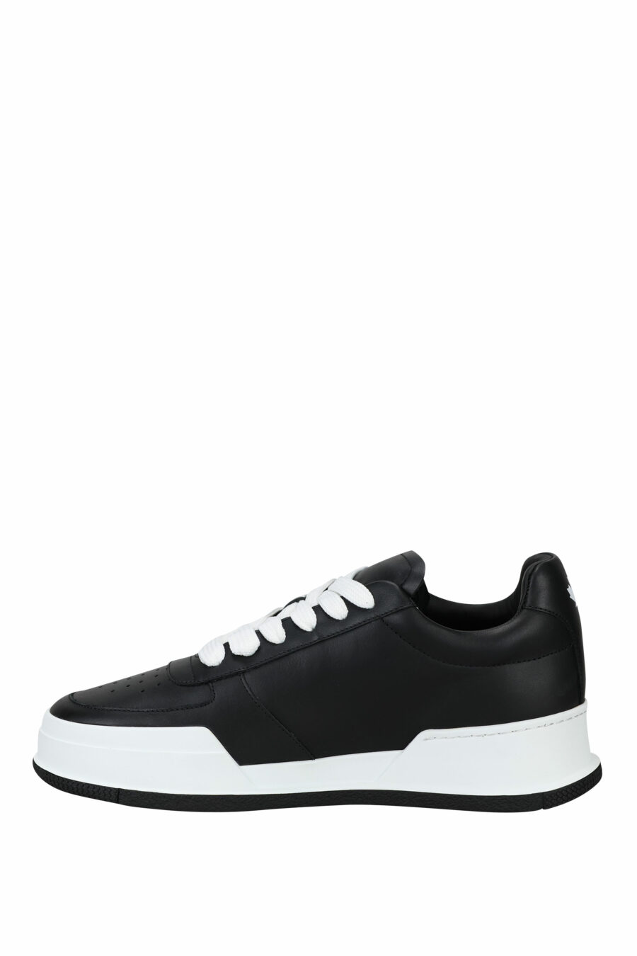 Black trainers with "icon" logo and white sole - 8055777248911 2