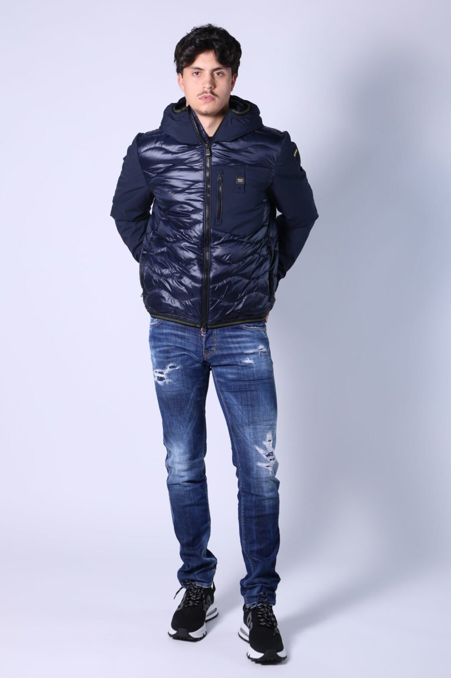 Jean slim "Slim jean" bleu semi-usé avec déchirures - Untitled Catalog 05529