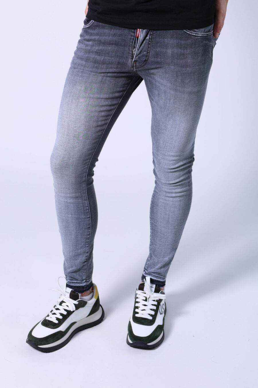 Calças de ganga "skater jean" cinzentas usadas - Untitled Catalog 05640 1
