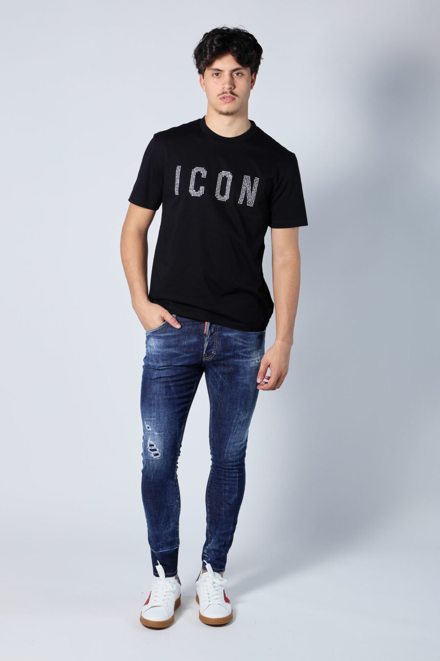Black T-shirt with white checked "icon" logo - Untitled Catalog 05672