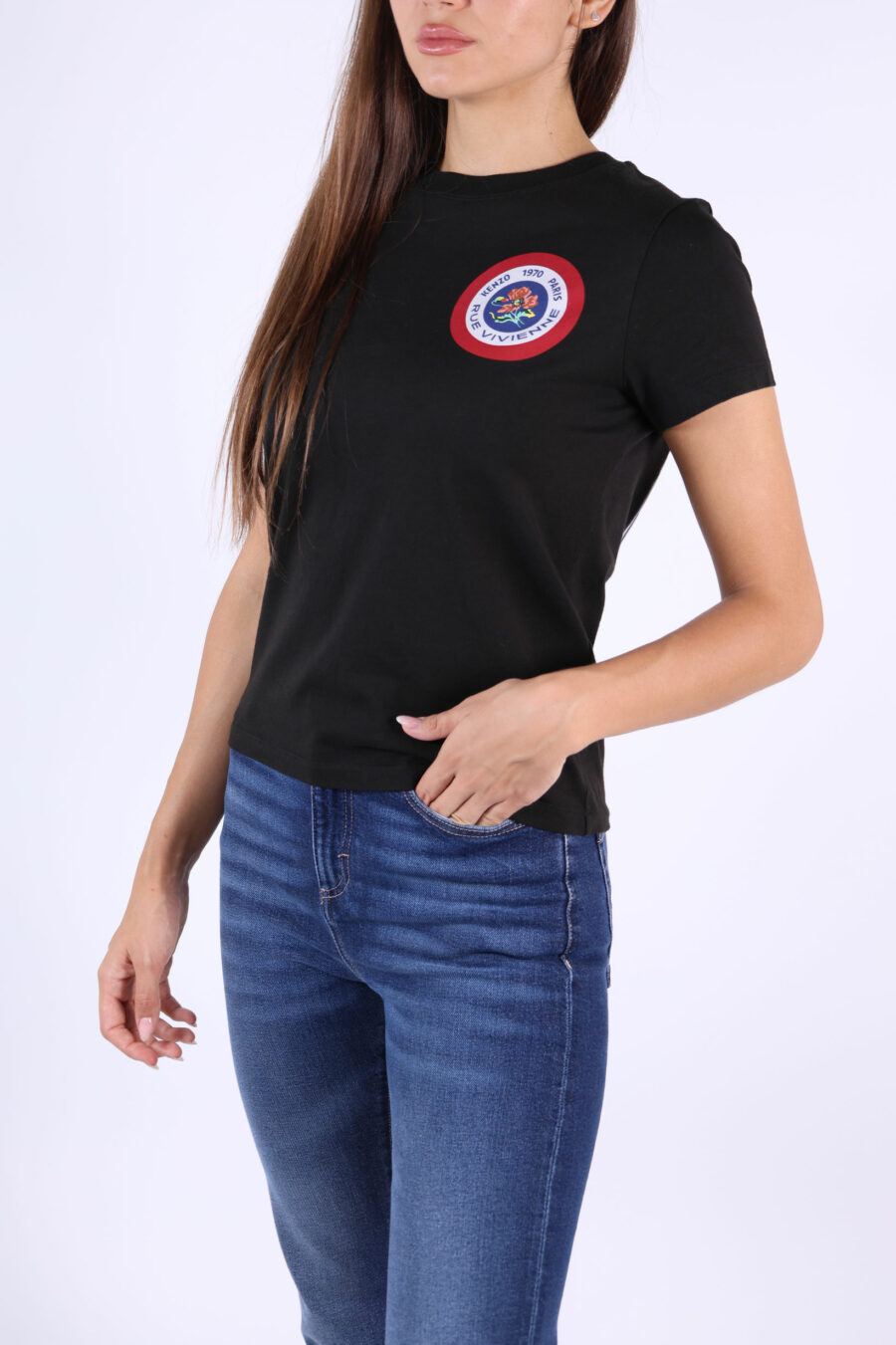 T-shirt noir avec mini logo rond et graphique dans le dos - 361223054662201779