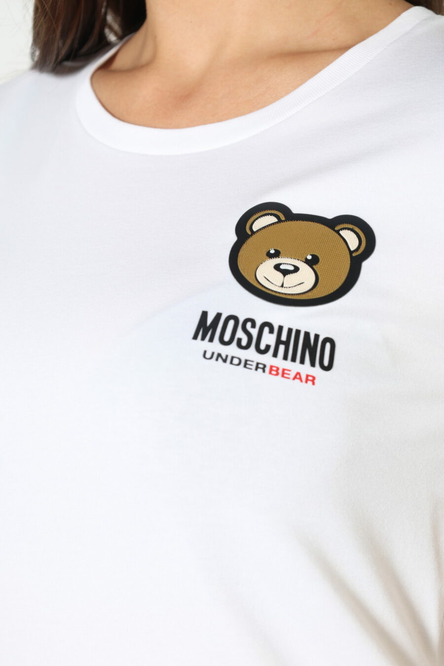 Weißes T-Shirt mit Logo-Bärenaufnäher "underbear" - 8052865435499 318 skaliert
