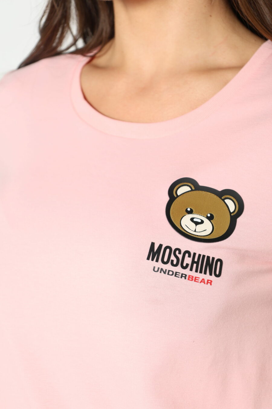 Camiseta rosa con logo parche oso "underbear" - 8052865435499 322 scaled