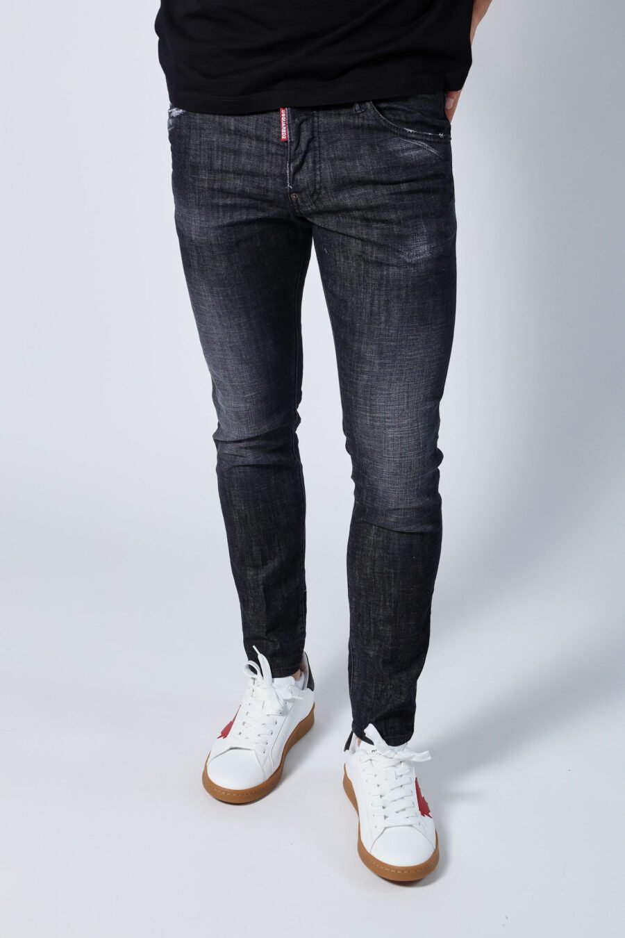 Halbgetragene schwarze "Skater-Jeans" Jeans - Untitled Catalog 05679