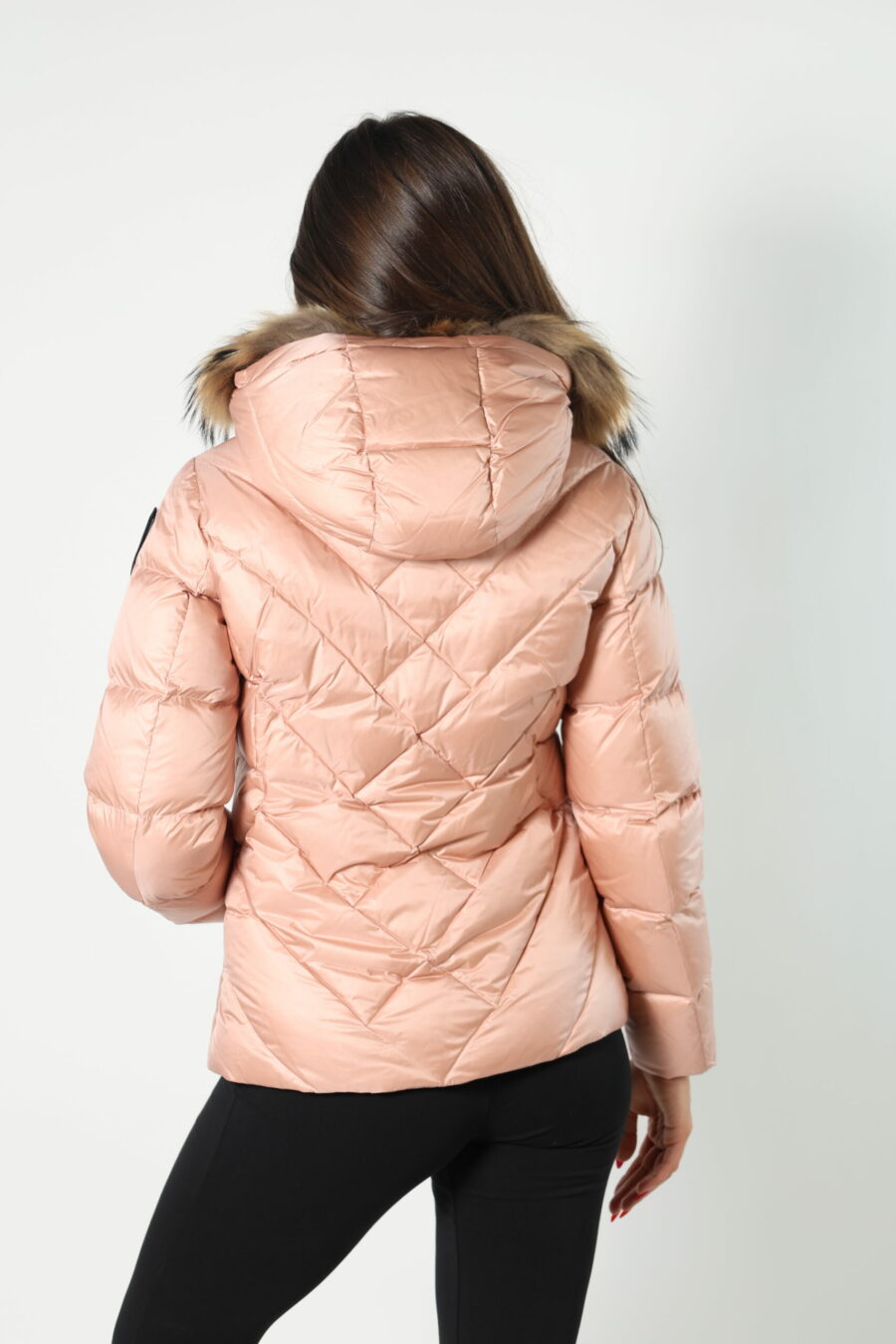 Pale pink hooded jacket with fur hood and diagonal lines and violet lining - 8052865435499 110 scaled