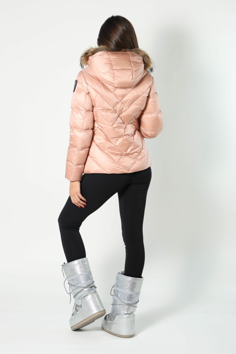 Pale pink hooded jacket with fur hood and diagonal lines and violet lining - 8052865435499 111 scaled