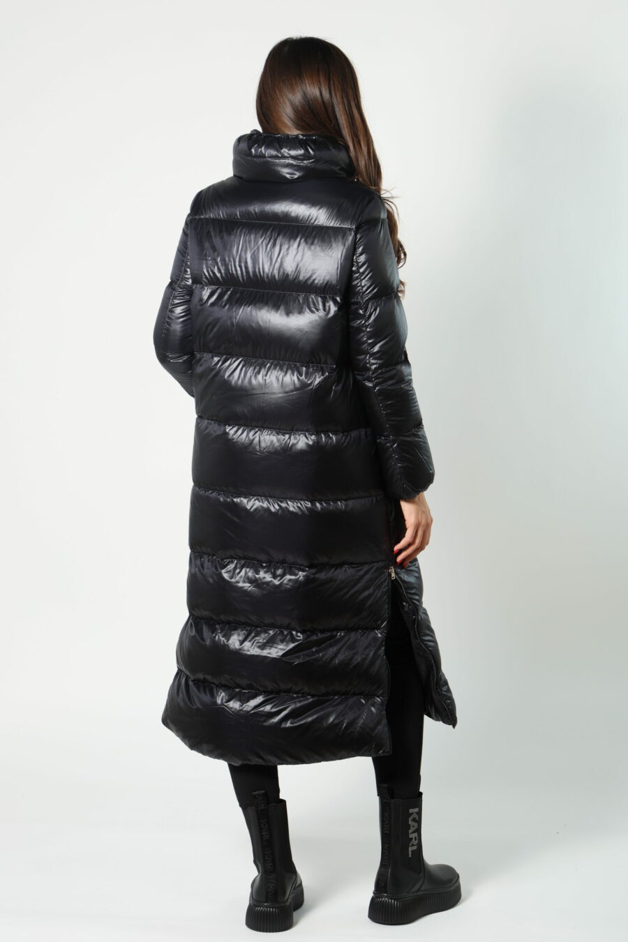 Quilted black long jacket with straight lines - 8052865435499 163 scaled