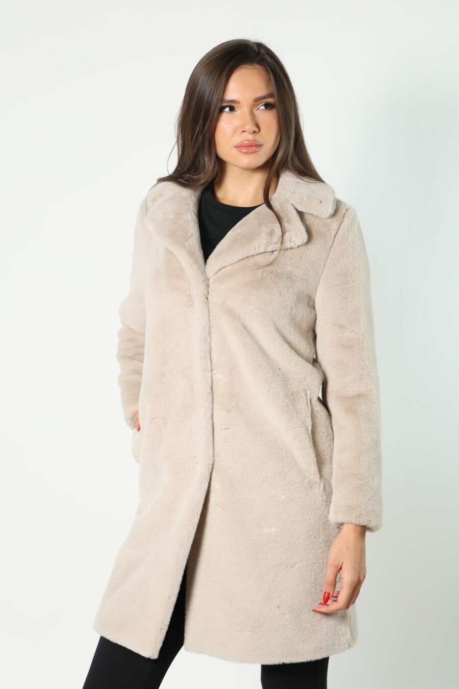 White curly faux fur coat with printed inner lining - 8052865435499 192 scaled