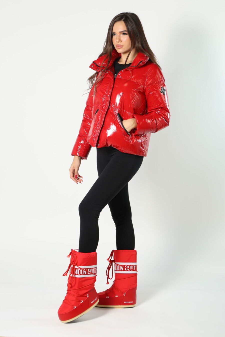 Red snow boots with white logo - 8052865435499 267 1 scaled
