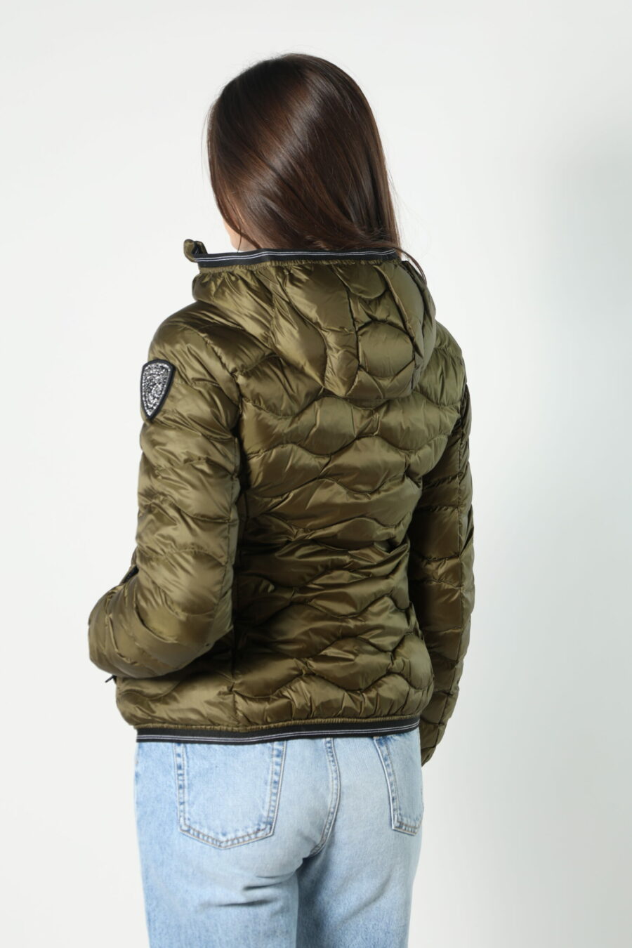 Military green hooded hooded jacket with wavy lines and logo patch - 8052865435499 51 scaled