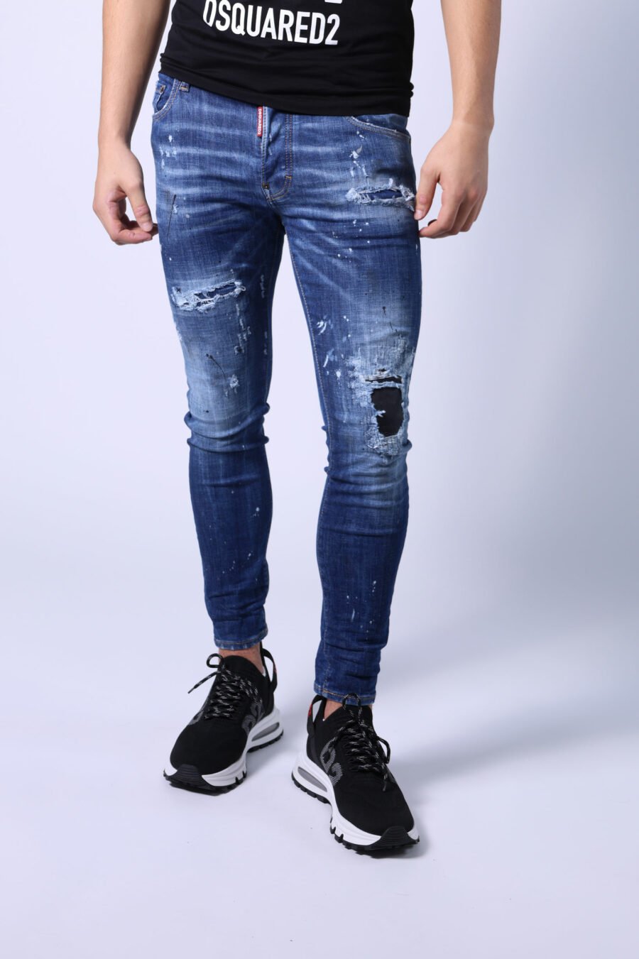 Jeans "super twinkey jean" blau getragen mit schwarz gerissen - Untitled Catalog 05288