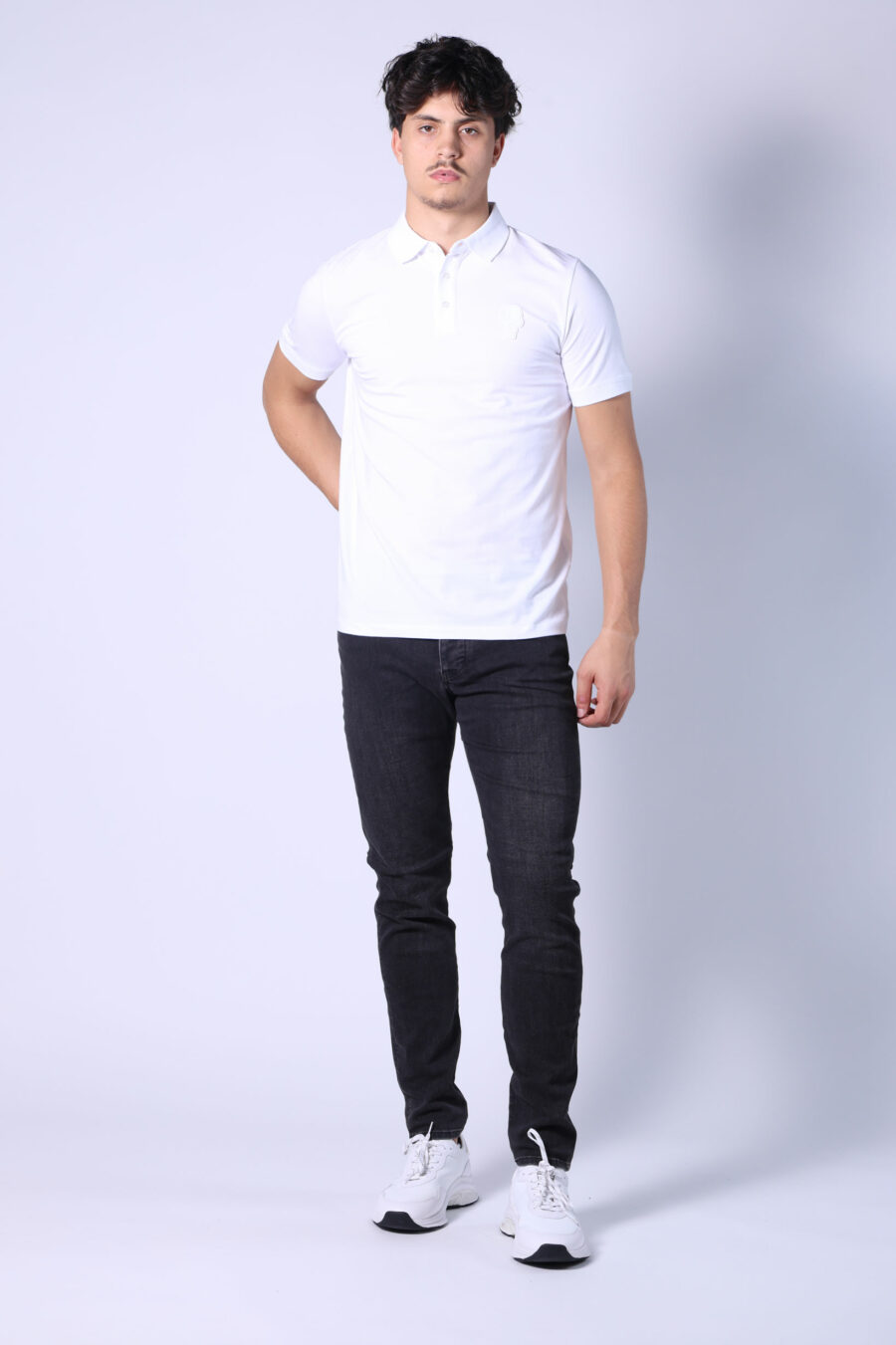 Weißes Polohemd mit monochromem Mini-Logo - Untitled Catalog 05723