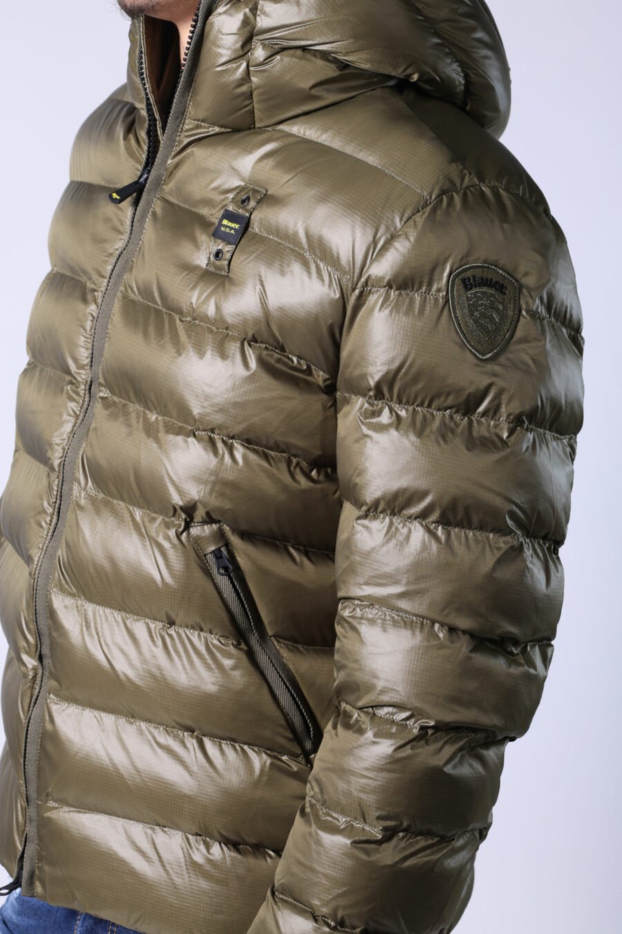 Veste à capuche vert militaire avec lignes droites et intérieur beige - Untitled Catalog 05579