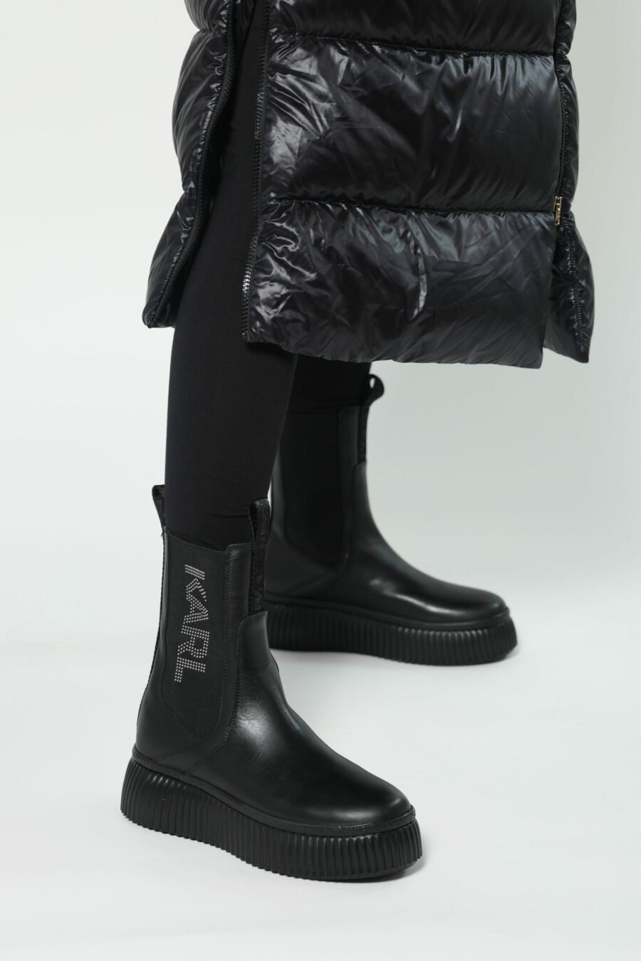 Black ankle boots with vertical logo and platform - 8052865435499 160 scaled