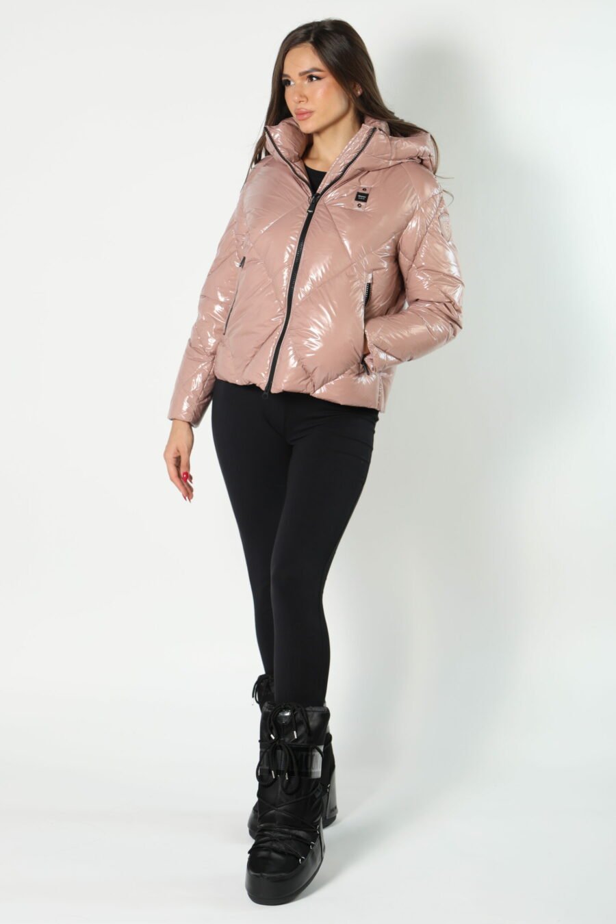 Pale pink hooded jacket with diagonal lines and logo patch - 8052865435499 78 scaled