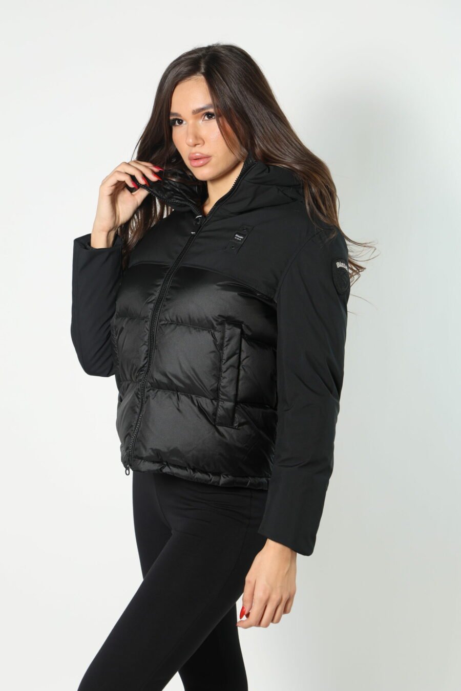 Black hooded straight lined hooded jacket with logo patch - 8052865435499 86 scaled