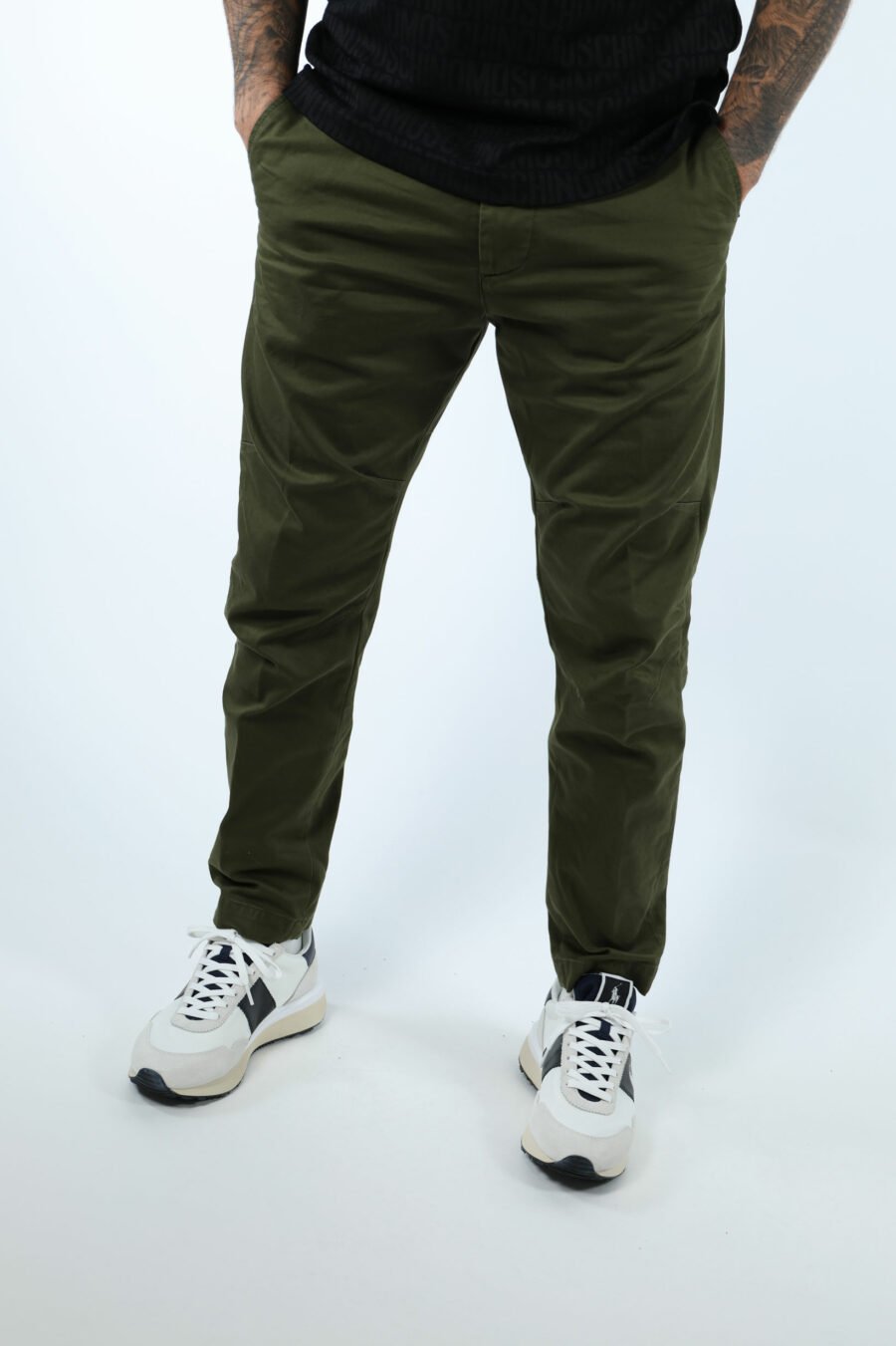 Pantalon "sexy chino" vert militaire - 107047