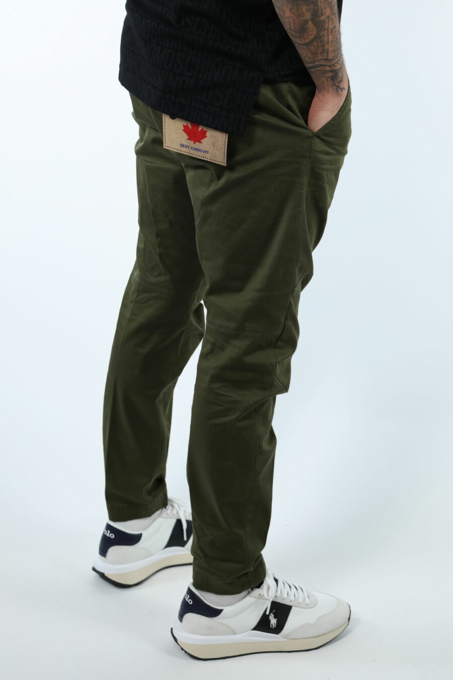 Pantalon "sexy chino" vert militaire - 107049
