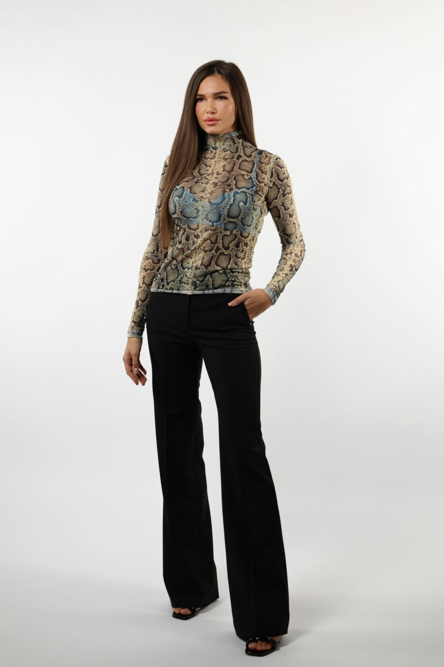 Beige T-shirt with snake print, long sleeves and semi-transparent - 109276
