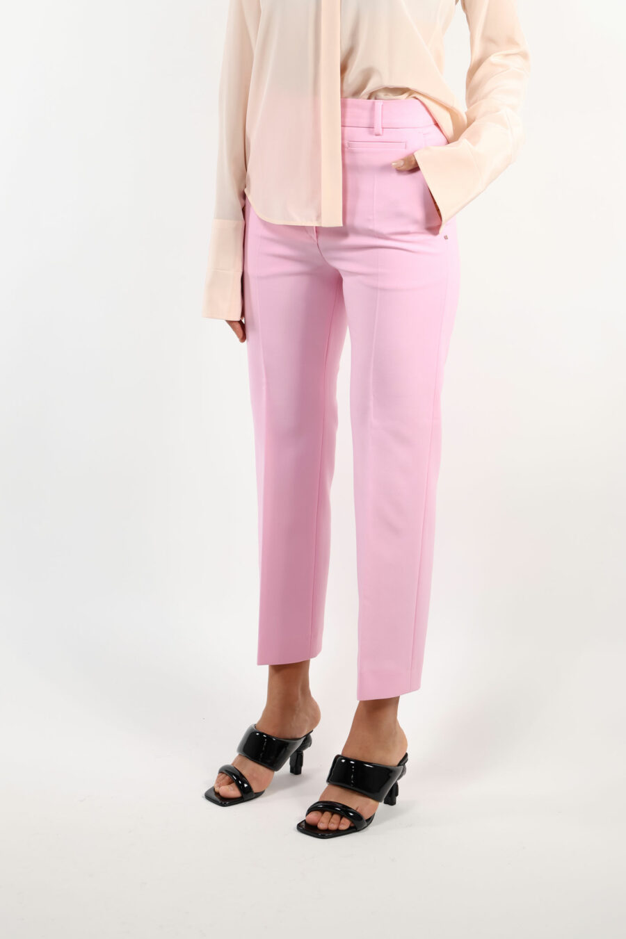 Pantalón rosa ancho - 109381