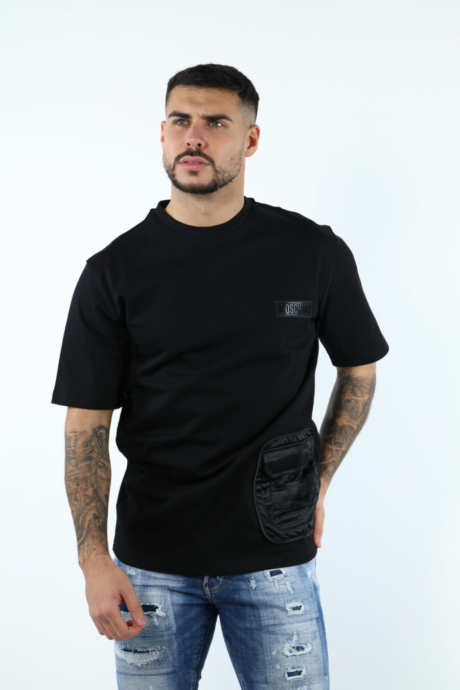 T-shirt noir mélangé avec poche et étiquette logo monochrome - 107024