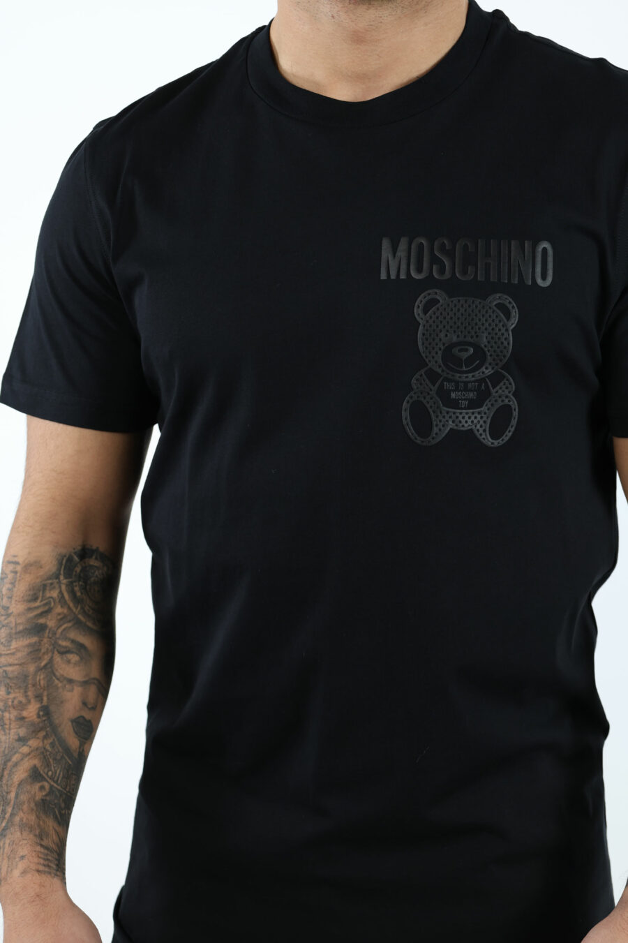 T-shirt noir avec mini-logo ours monochrome en pointillés - 107090