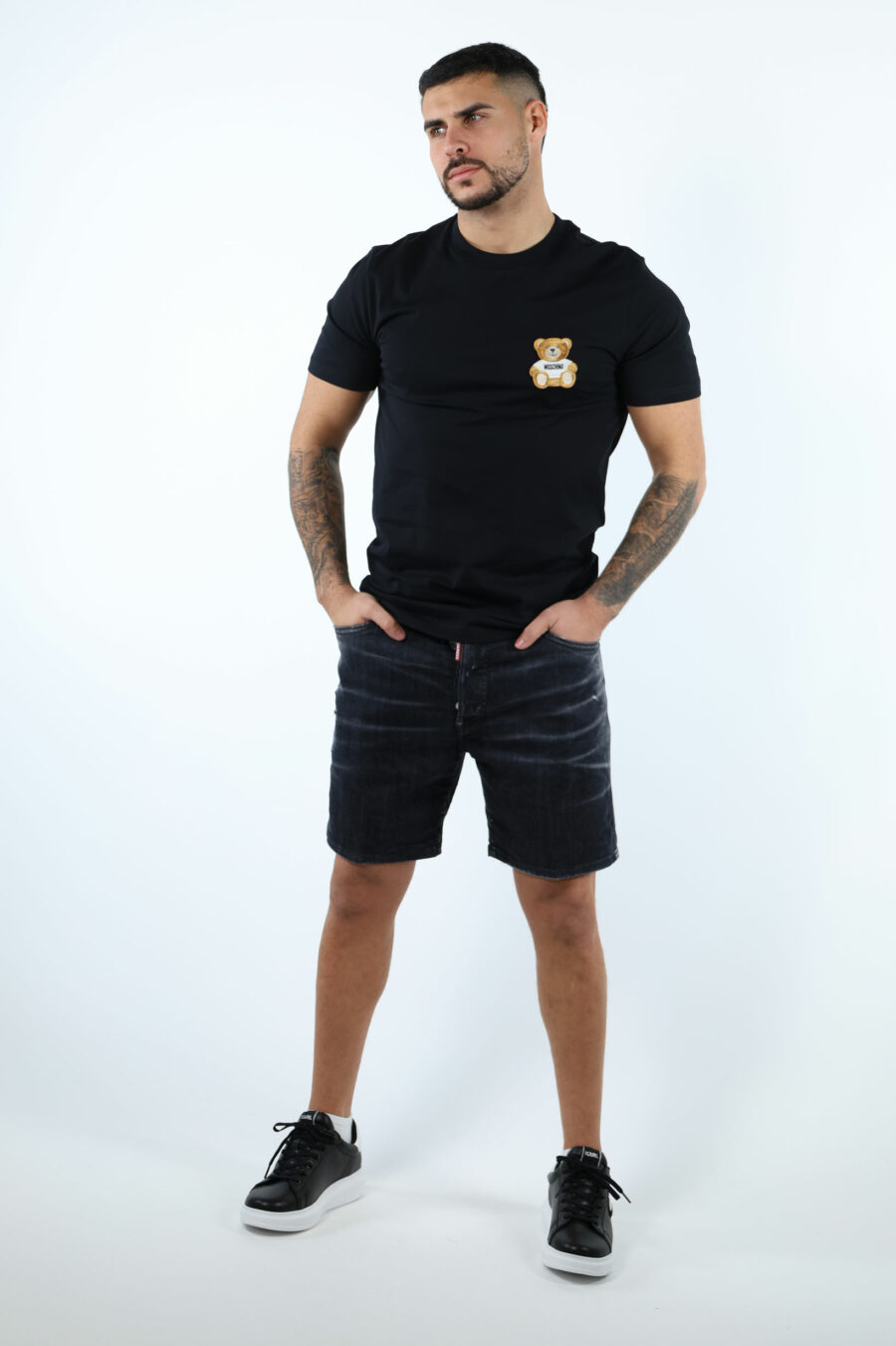 T-shirt noir avec minilogue "teddy" brodé - 107174
