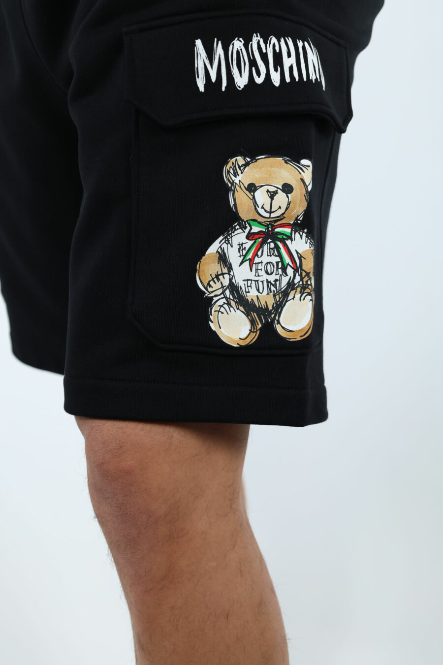 Pantalón de chándal negro de algodón orgánico estilo cargo y logo oso dibujo - 107288