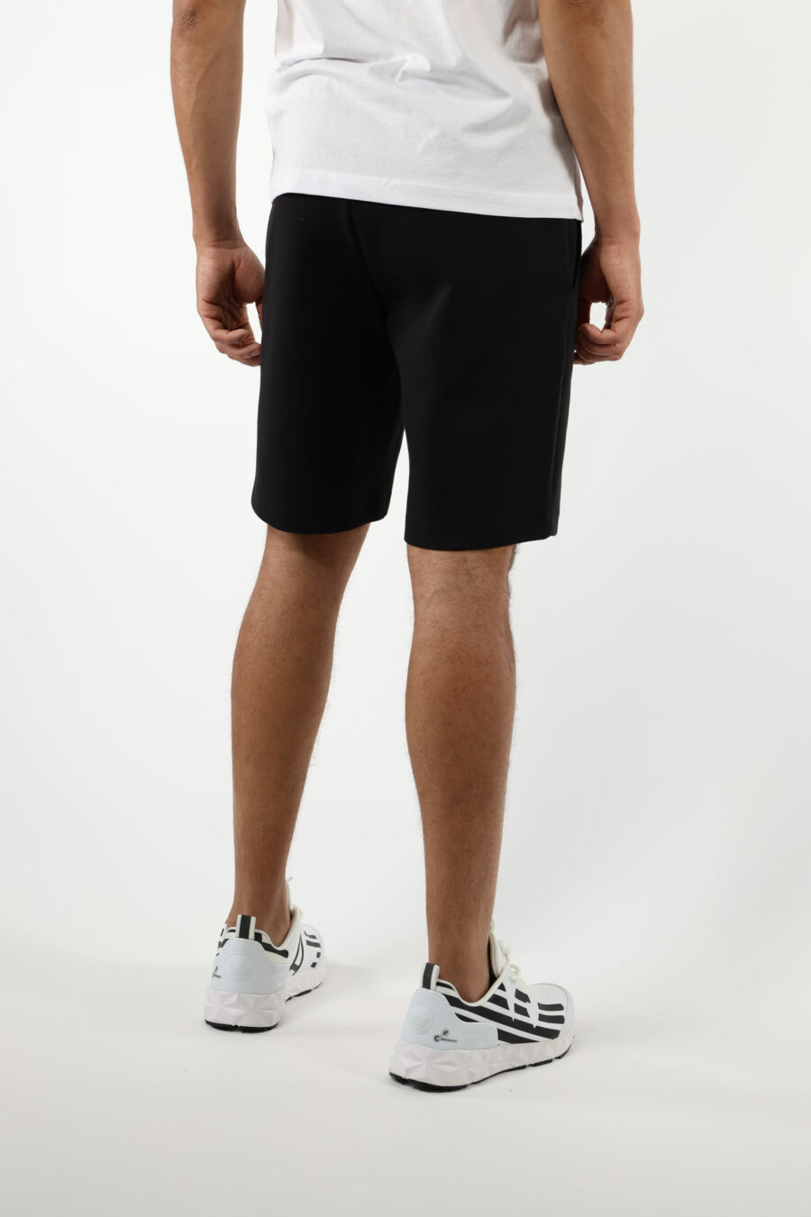 Pantalón de chándal negro corto con minilogo "lux identity" blanco en placa negro - 110861