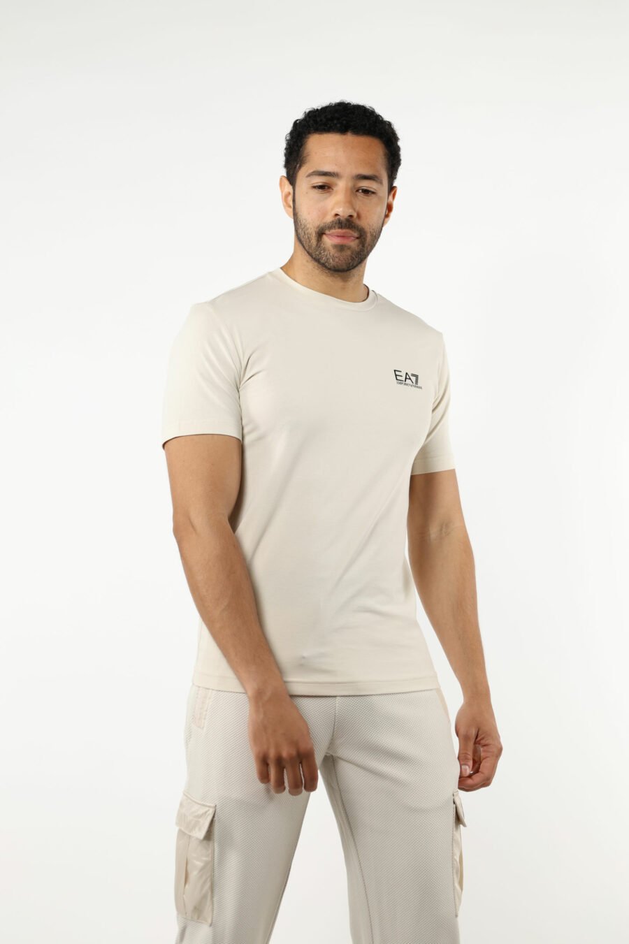Beigefarbenes T-Shirt mit gummiertem "lux identity" Minilogo - 110921