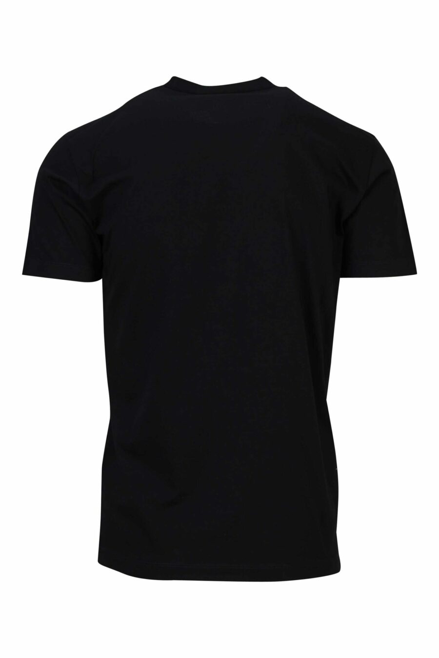 Camiseta negra con maxilogo negro en relieve - 8054148448158 1 scaled