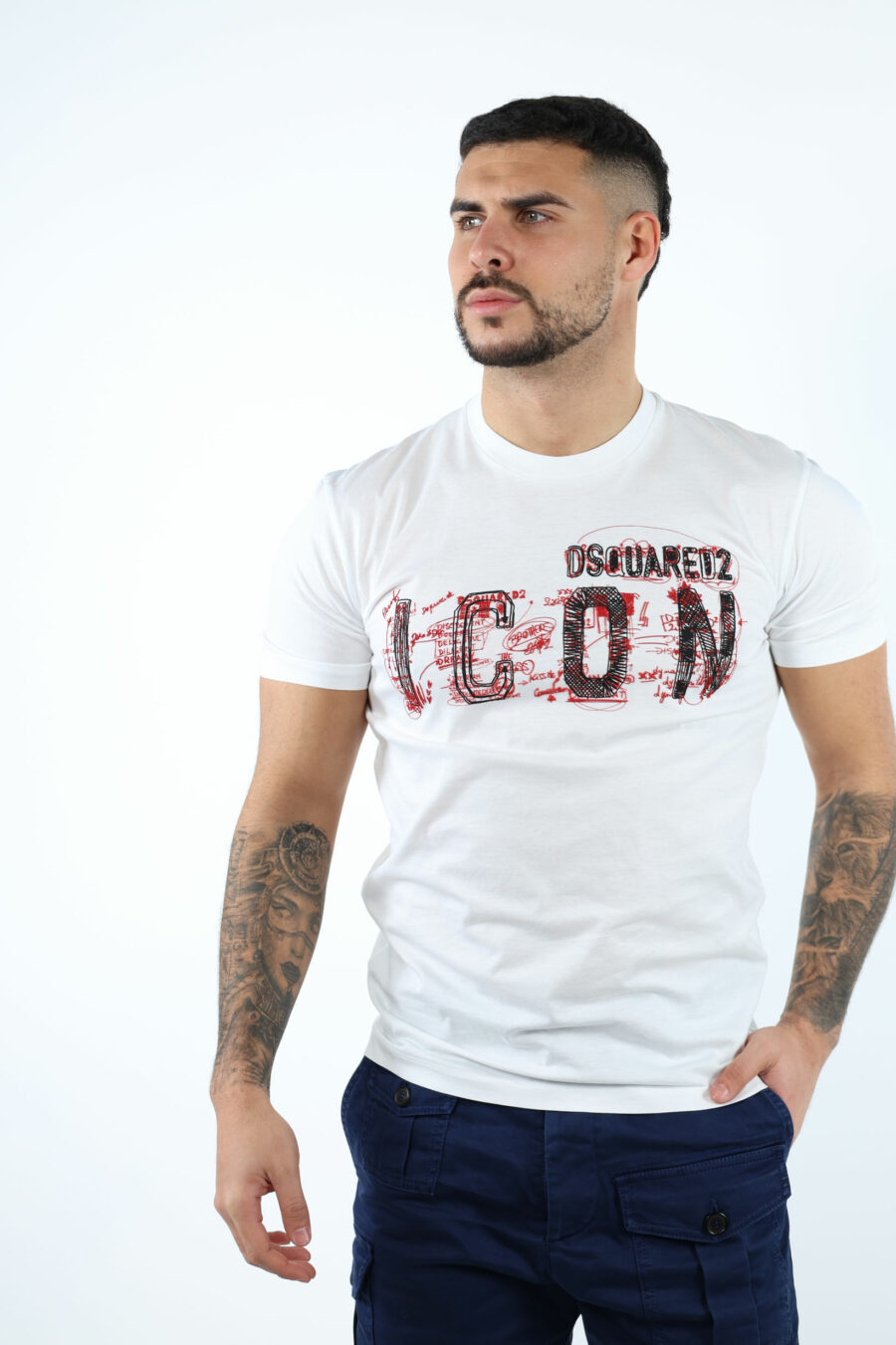 T-shirt branca com rabiscos "icon" - 106731