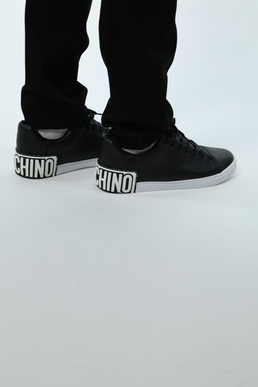 Black trainers "vulc25" with white sole and rubber logo on the back - 106797