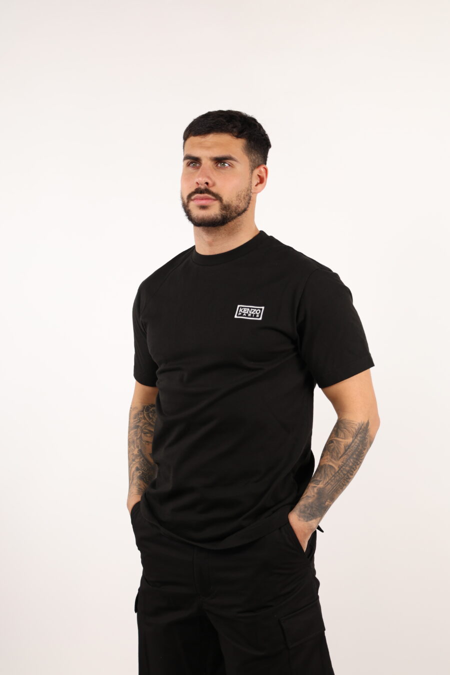Camiseta negra con minilogo "KP classic" - 108990