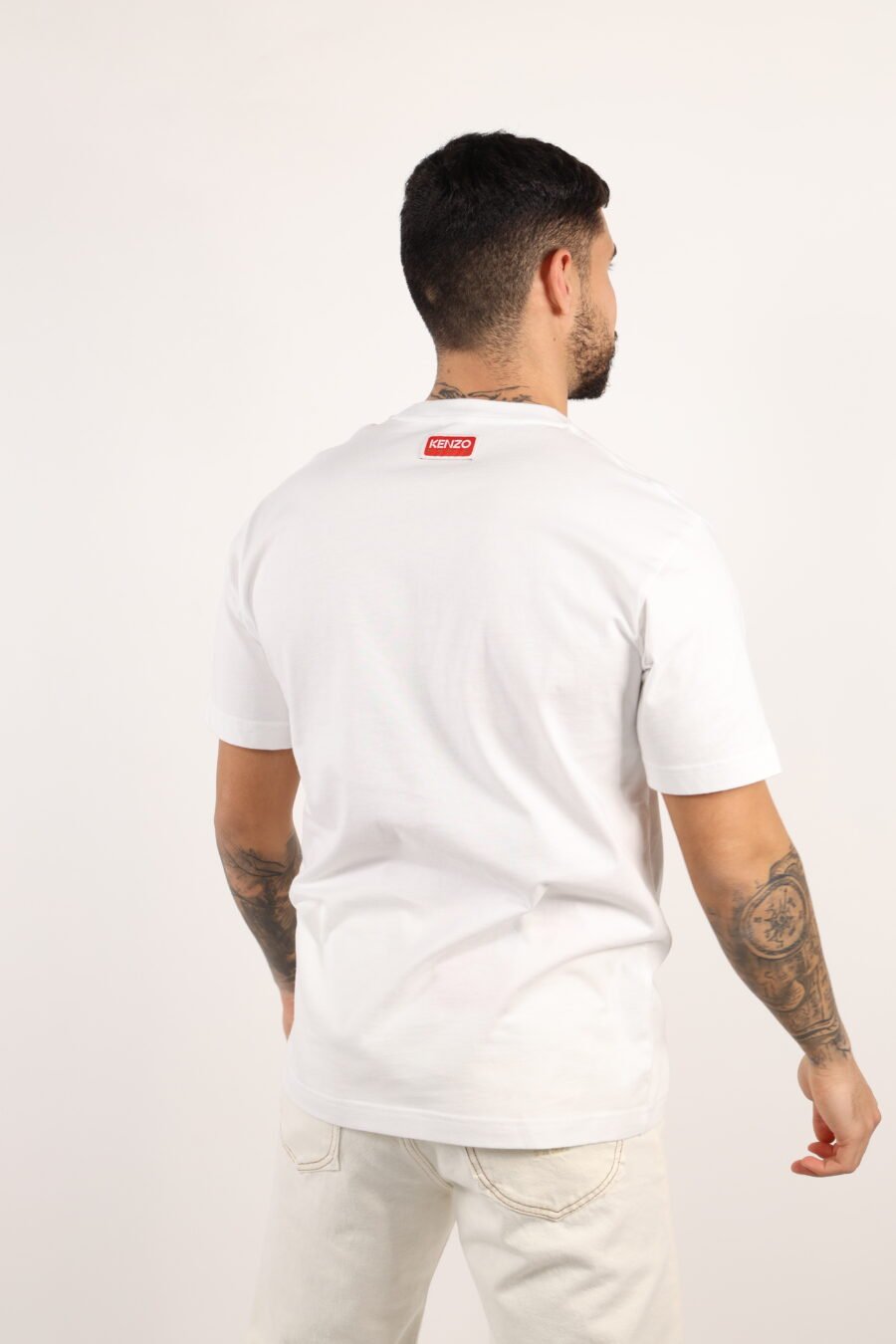 Camiseta blanca con maxilogo tigre multicolor - 109059