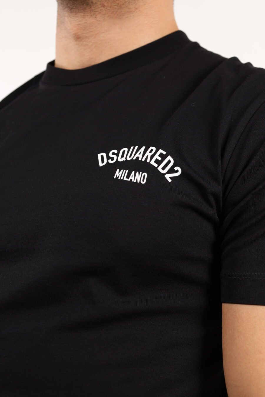 Camiseta negra con logo doblado "milano" - 109201