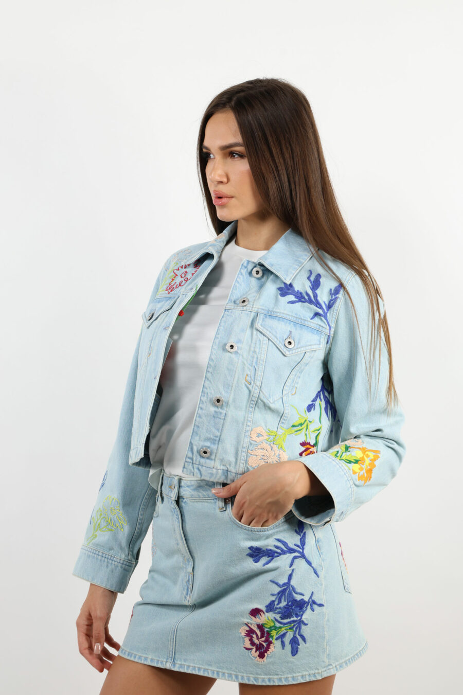 Veste en jean bleu avec logo "fleurs dessinées" - 109563
