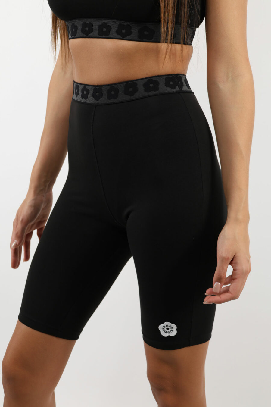 Pantalón corto de ciclismo negro con minilogo "boke flower" blanco - 109629