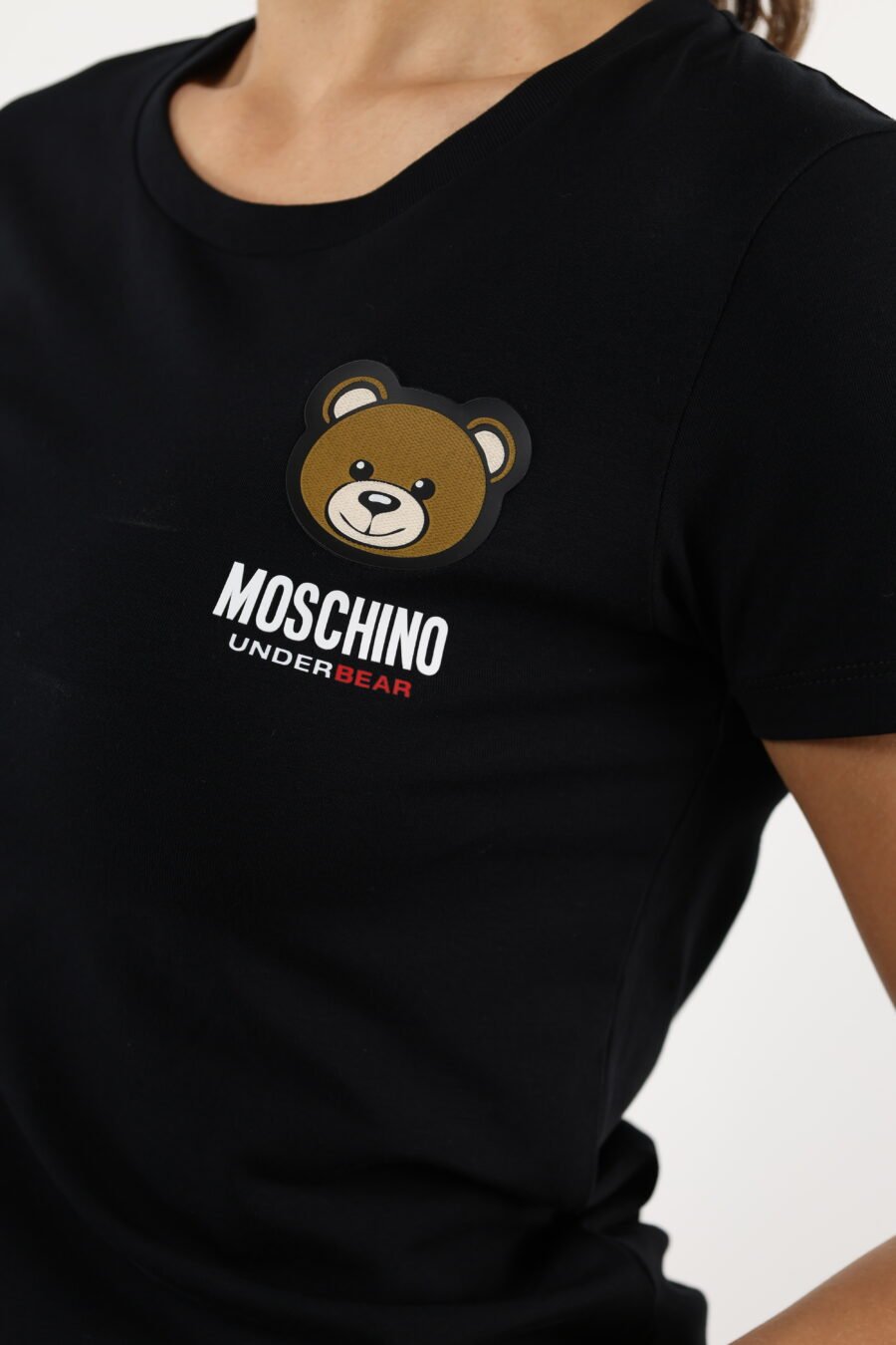 Camiseta negra con logo oso "underbear" parche - 110521