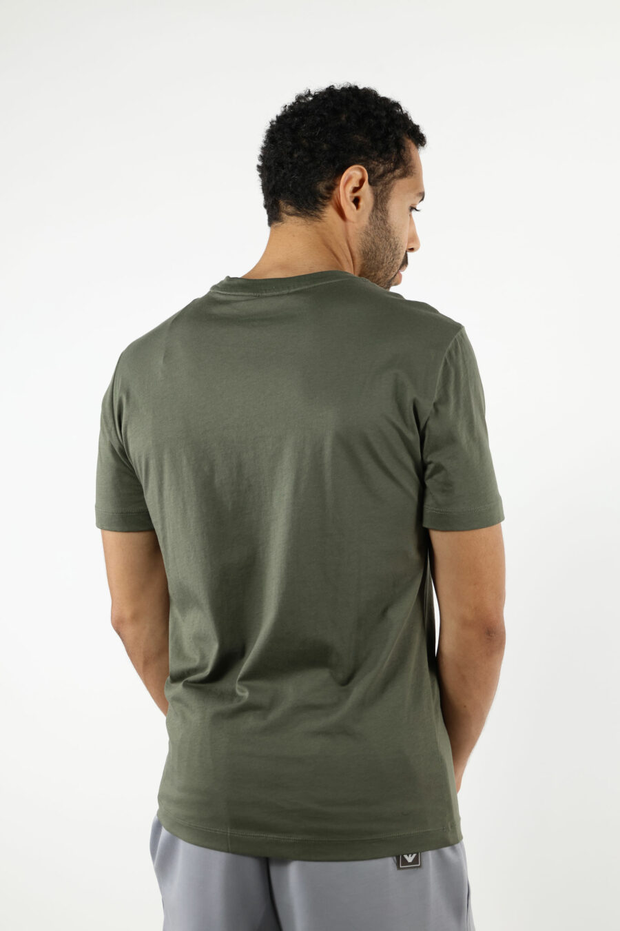 T-shirt verde com maxilogo "lux identity" em degradé - 110935