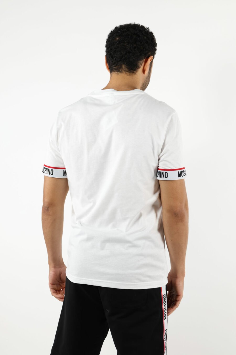T-shirt blanc avec logo blanc sur les manches - 110974