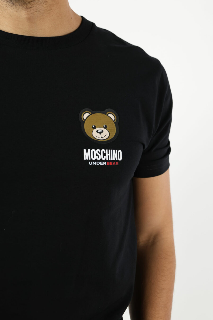 T-shirt preta com mini logótipo de urso "underbear" - 111035
